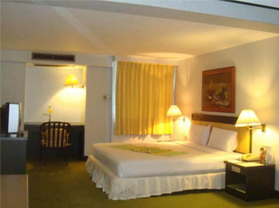 Sena Place Hotel 3*