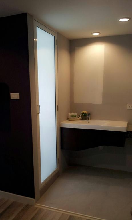 Nantra Ploenchit