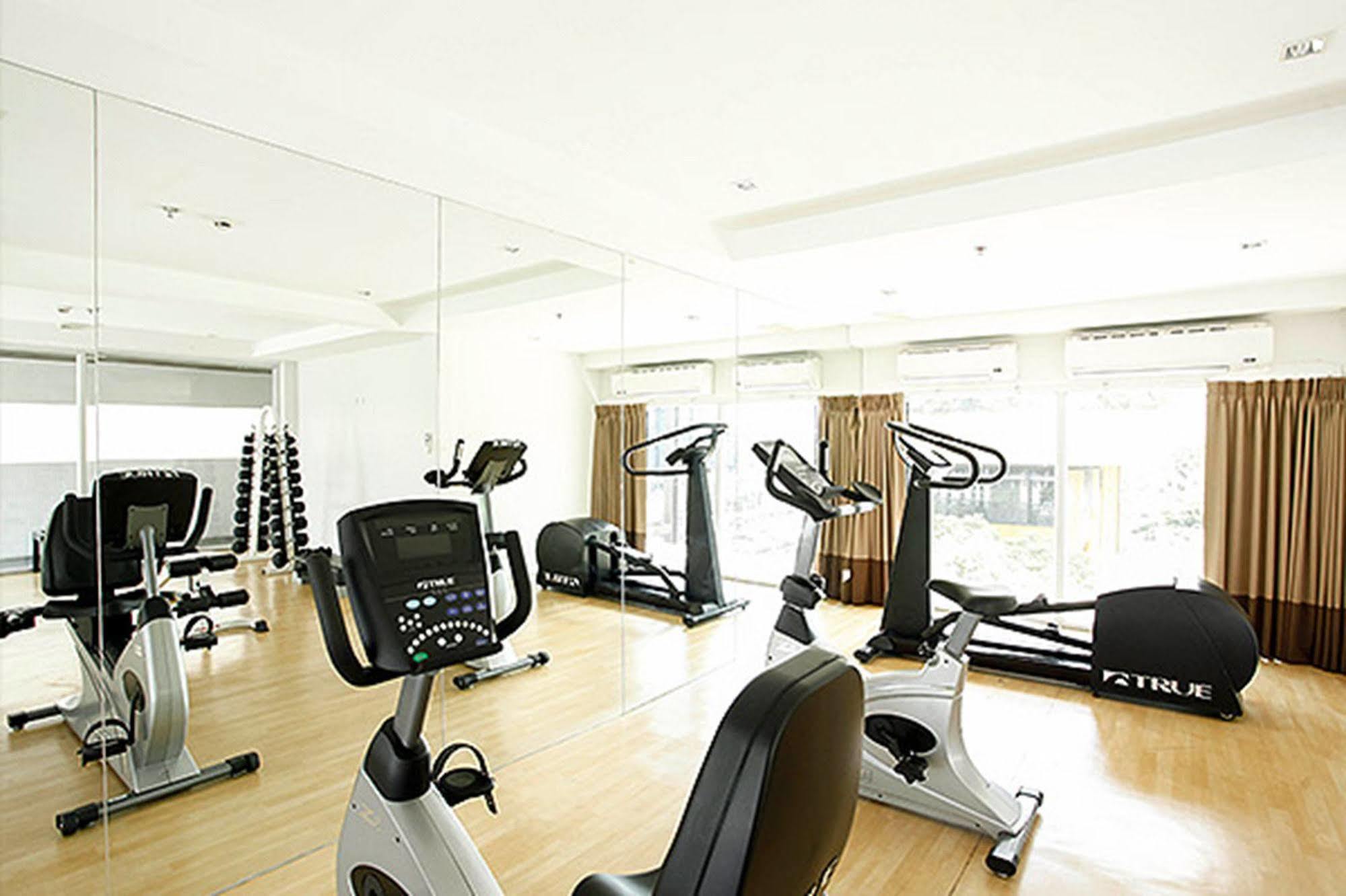 The Embassy Sathorn Hotel 3*