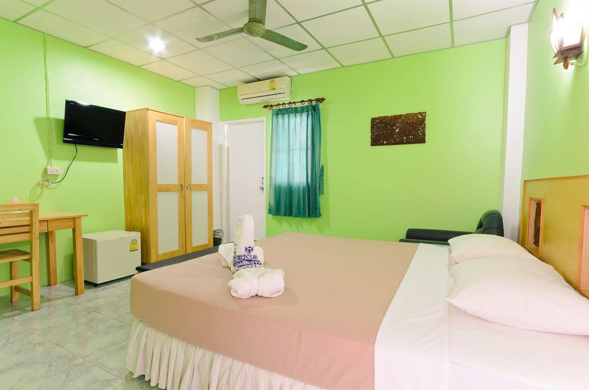 Hotel Sananwan Palace