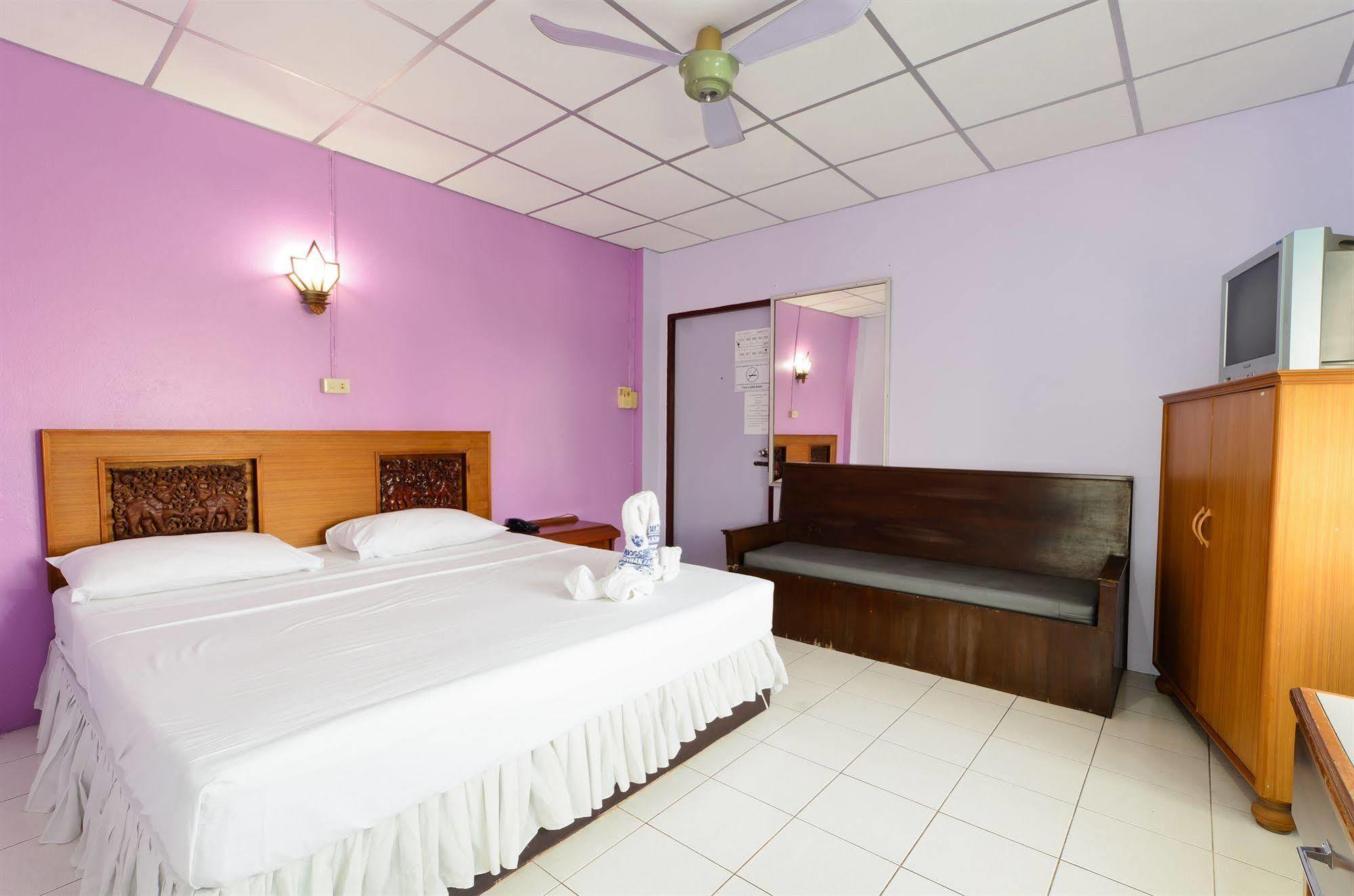 Sananwan Palace 2*
