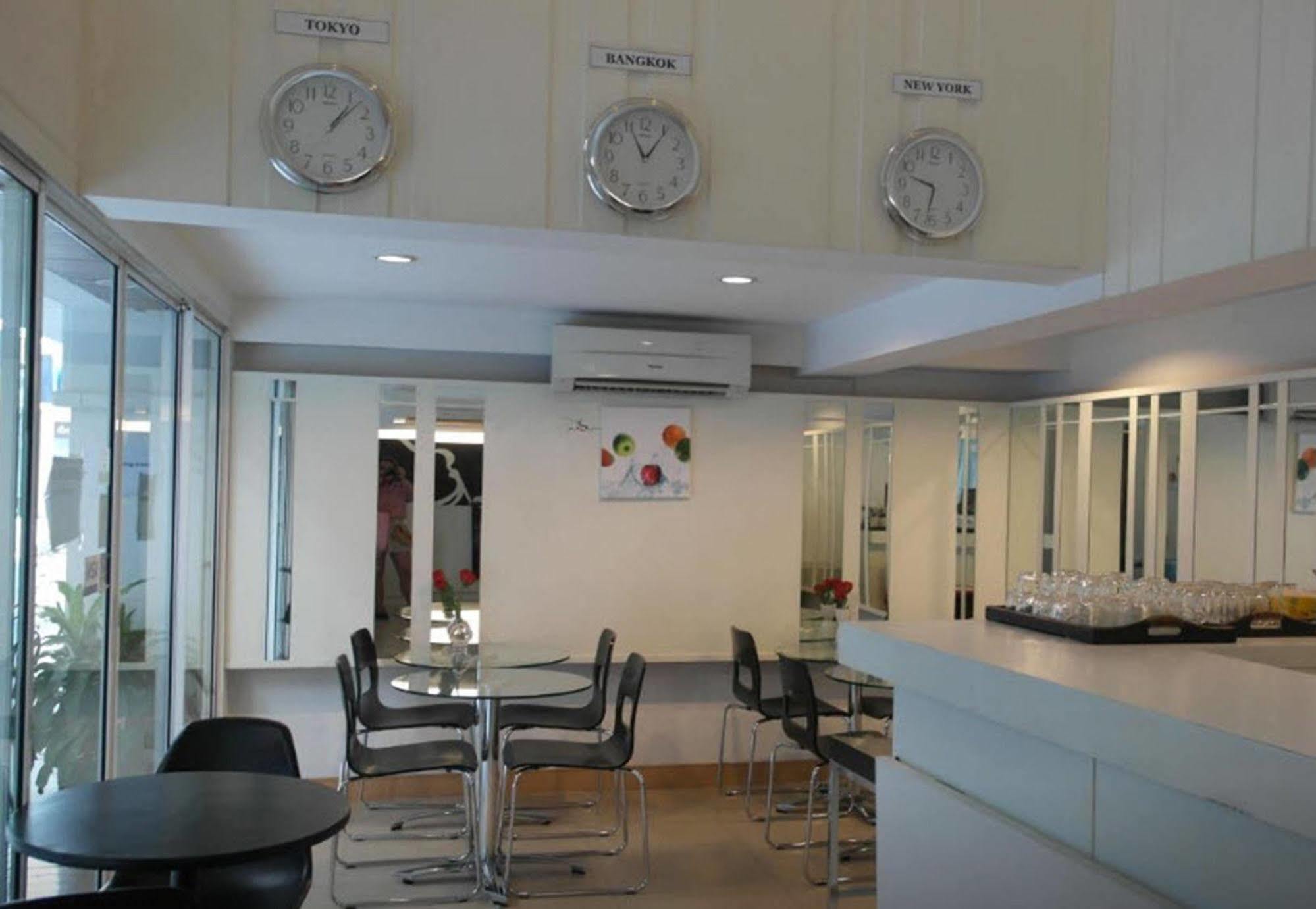 Hotel Nantra De Comfort Bangkok