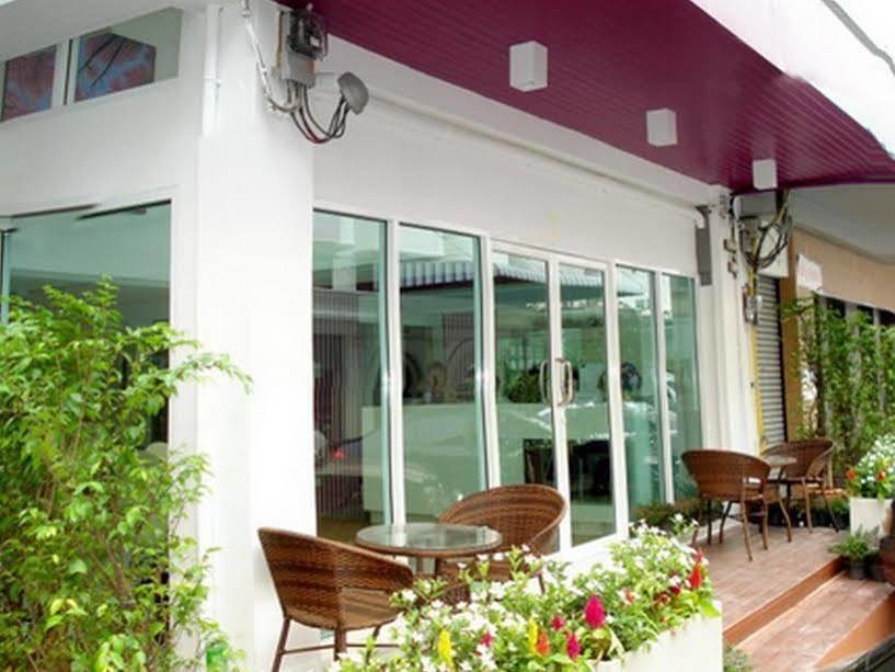 Hotel Nantra Ekkamai