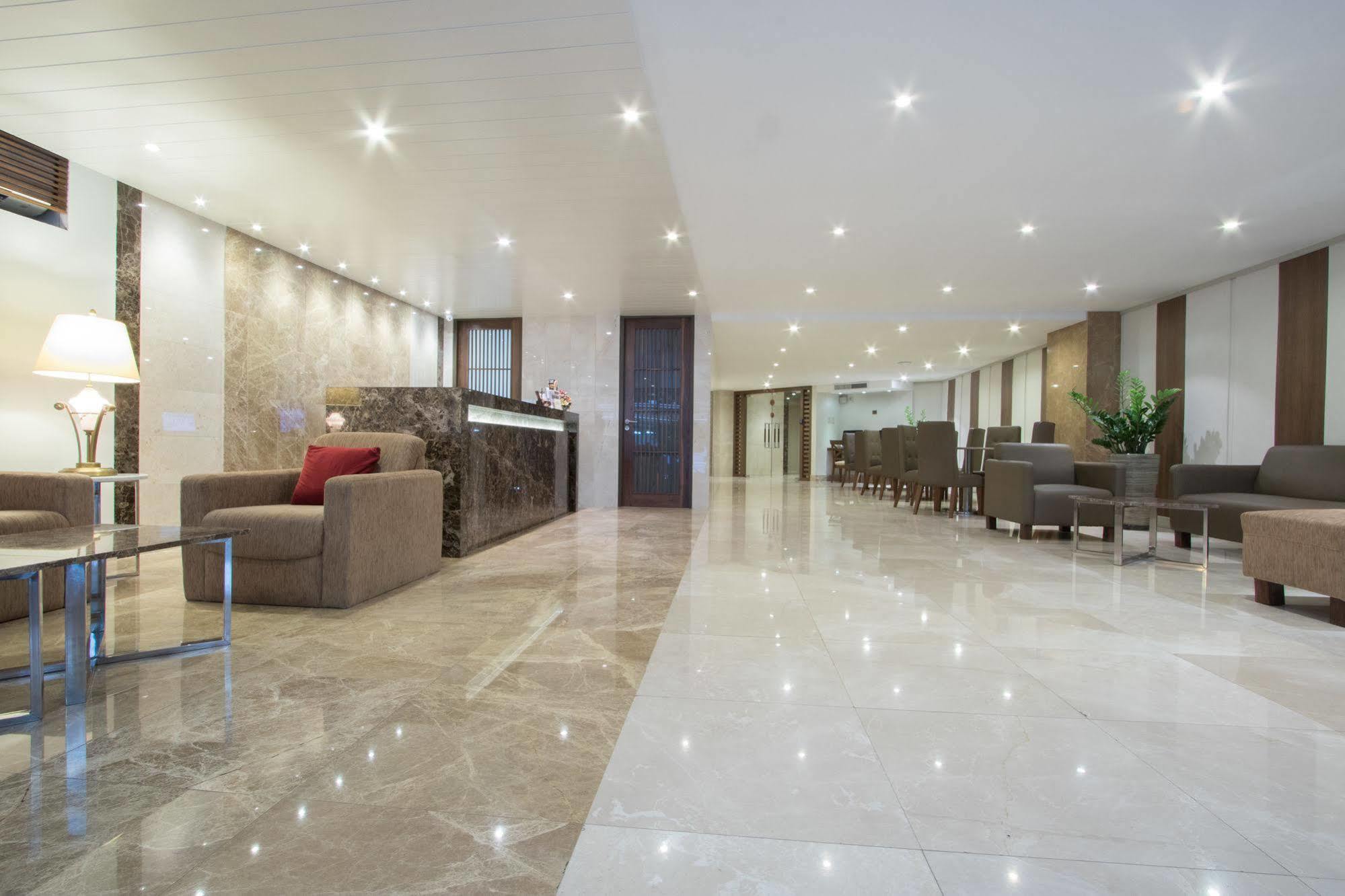 Thomson Hotel Huamark 4*