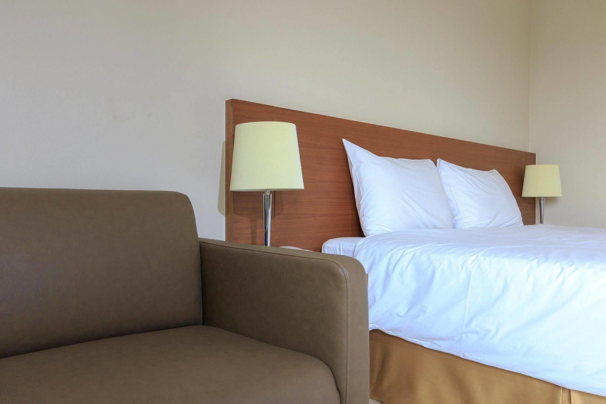 Thomson Hotel Huamark 4*