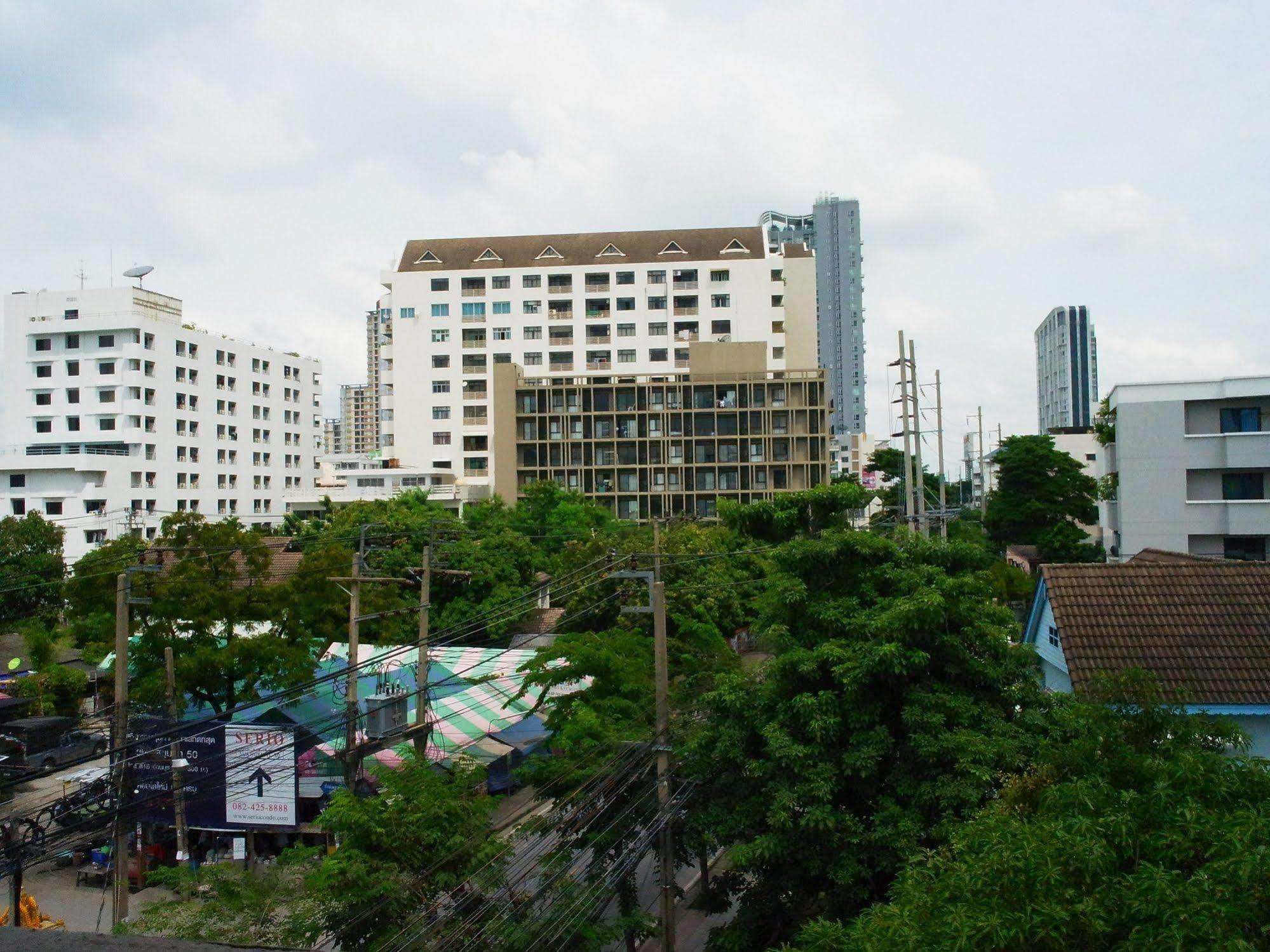 Vx The Fifty Hostel Bangkok