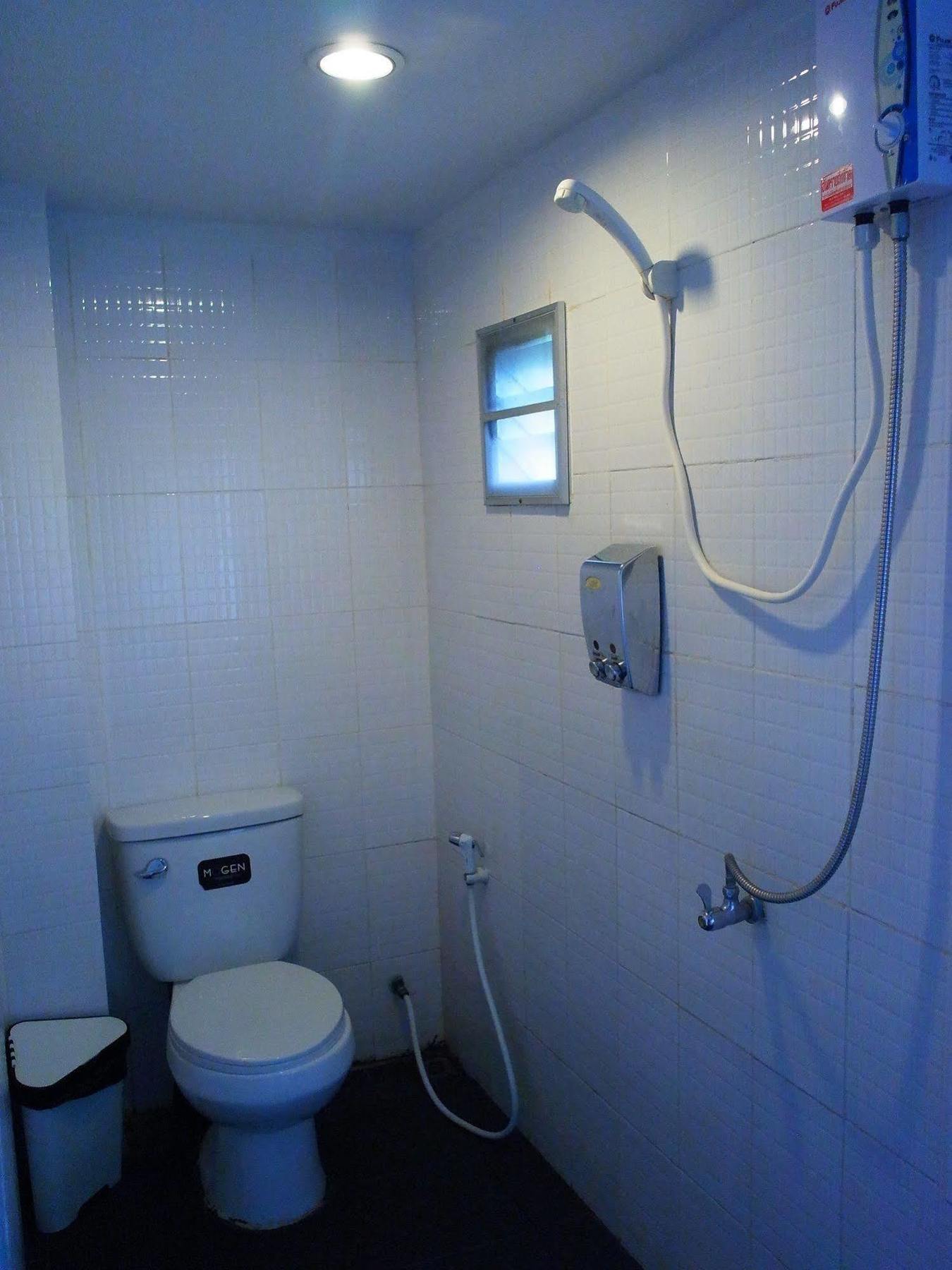 Vx The Fifty Hostel *