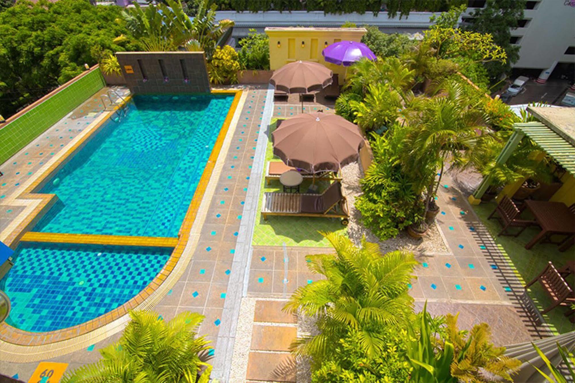 Woraburi Sukhumvit Hotel 3*