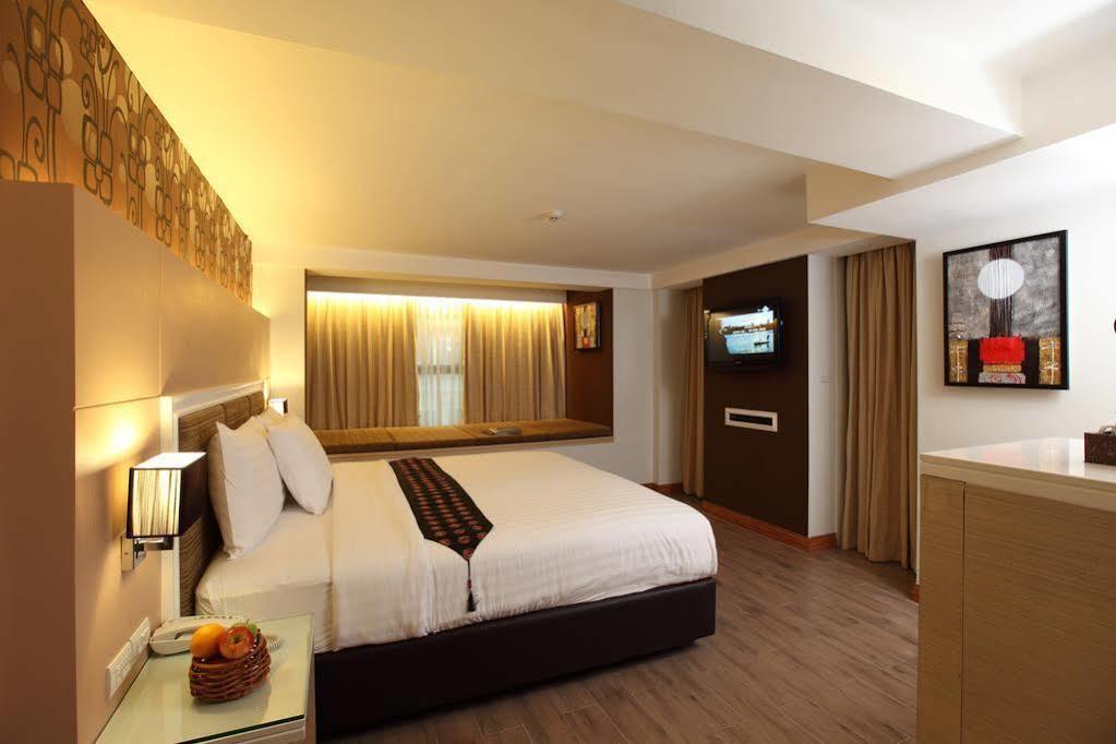 Hotel Prestige Nana Bangkok