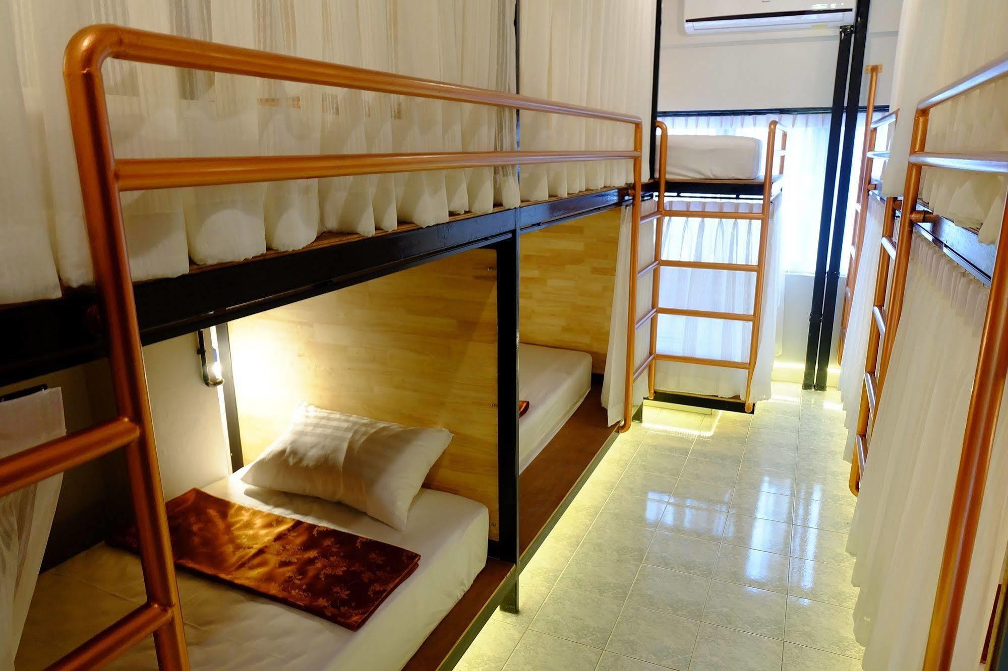 Sleep Owl Hostel