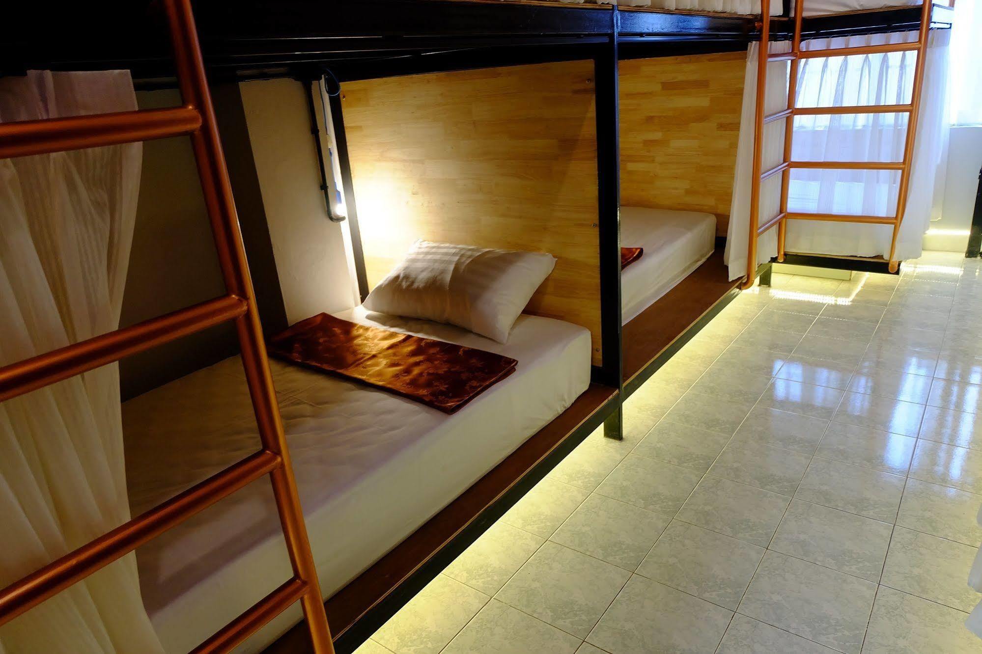 Sleep Owl Hostel