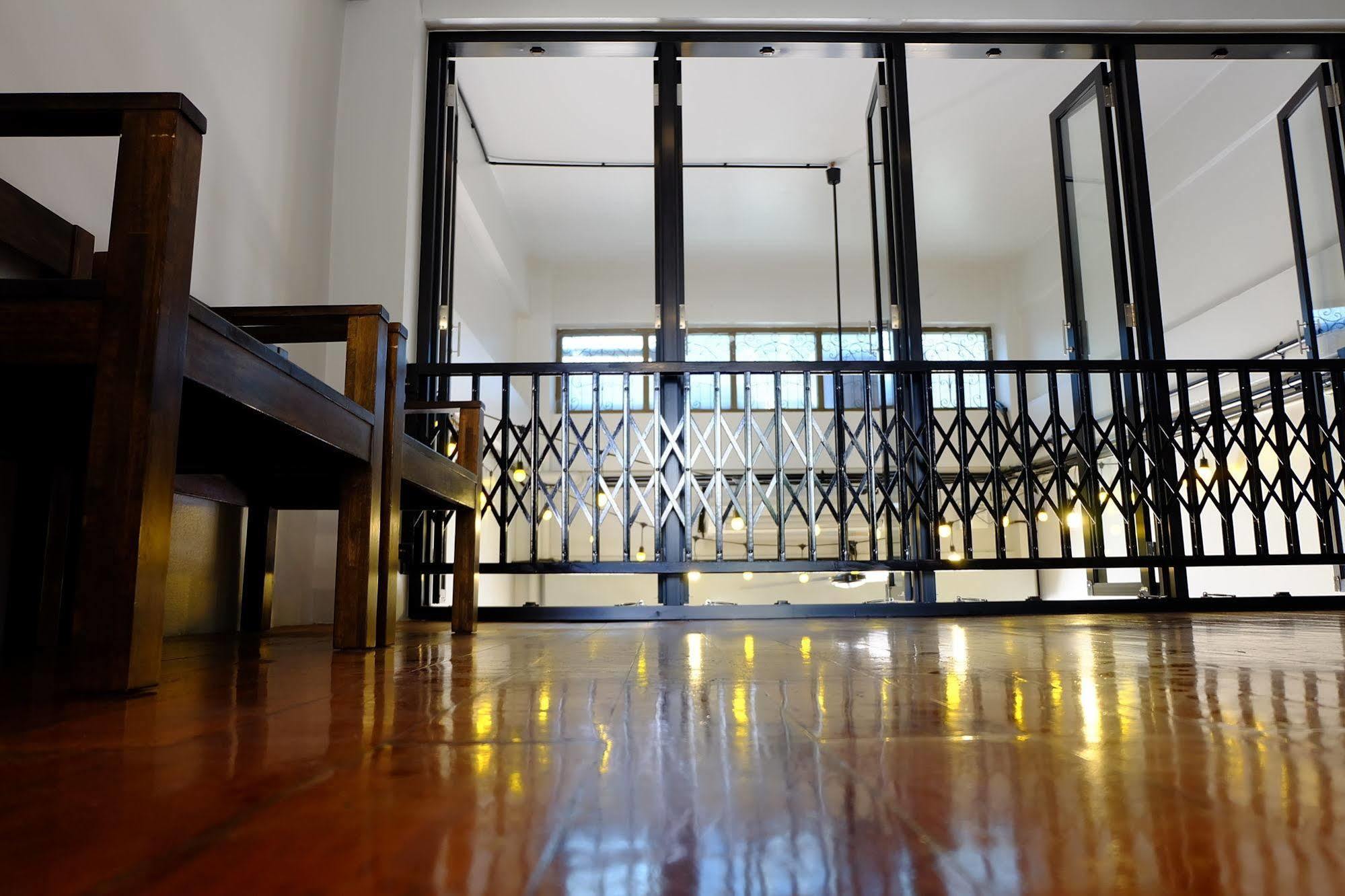 Sleep Owl Hostel Bangkok
