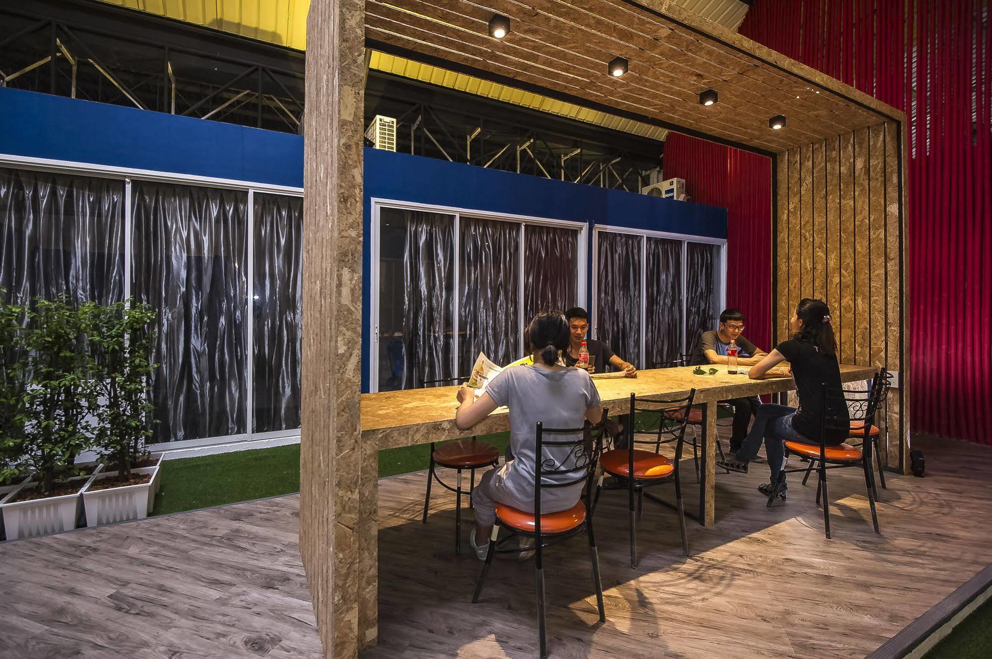 Glur Watergate Hostel