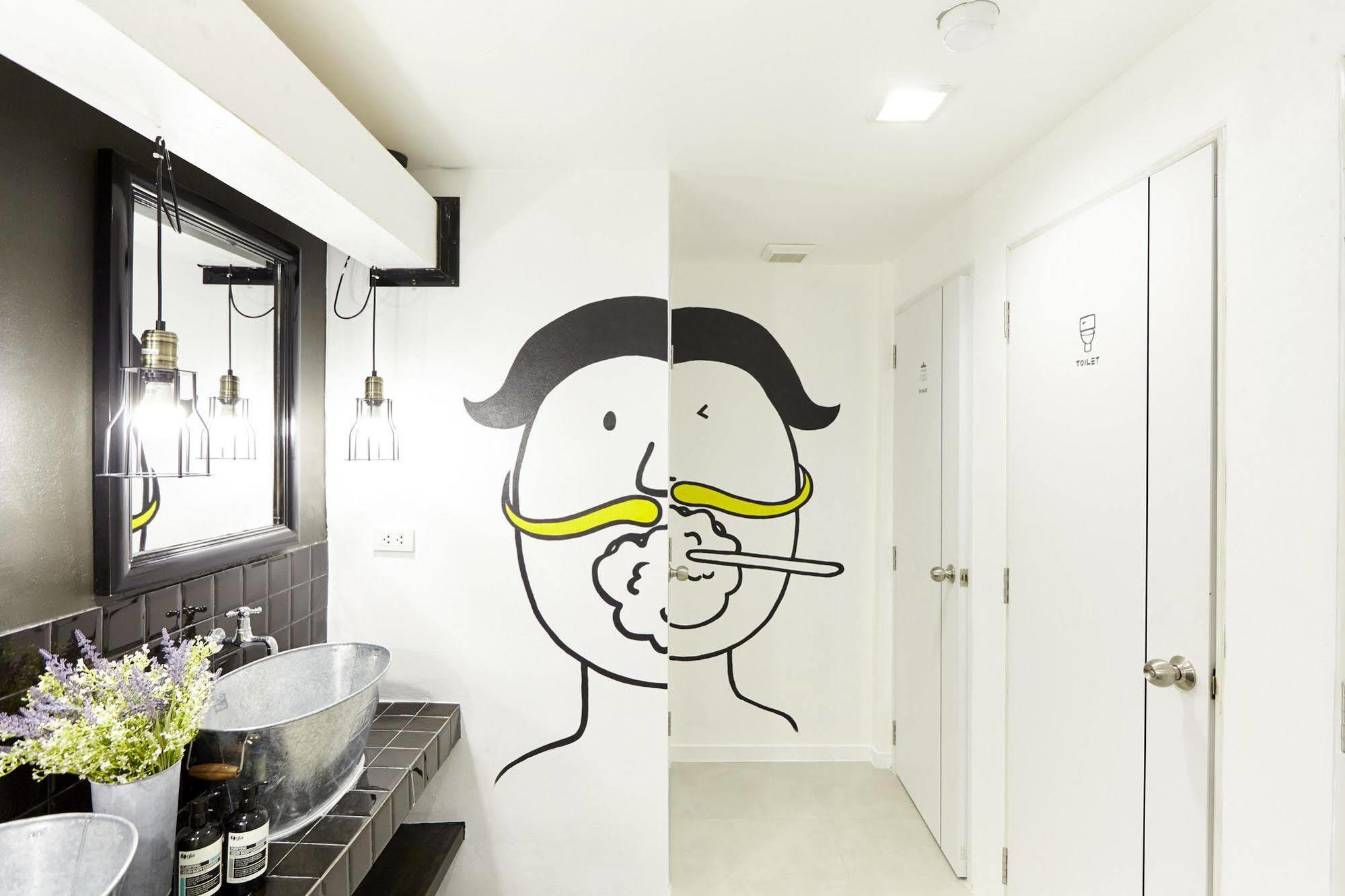 Hostel Liveitup Asok By D Varee