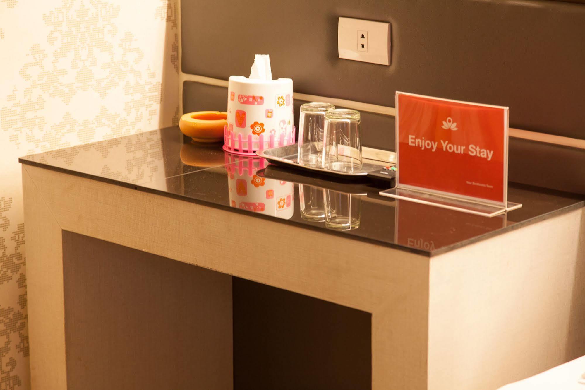 Hotel Zen Phiphit Phokhai