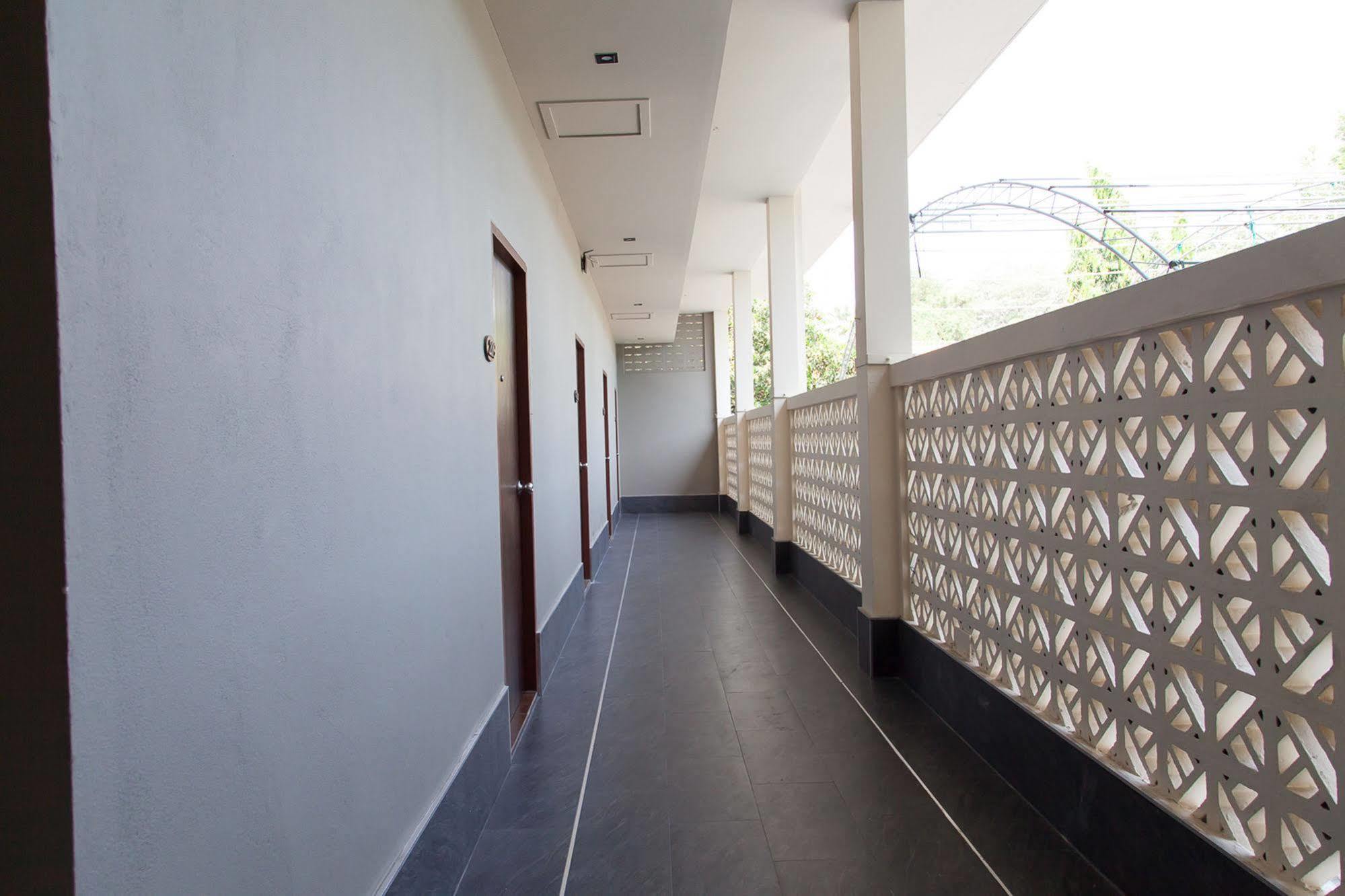 Zen Phiphit Phokhai Hotel 3*