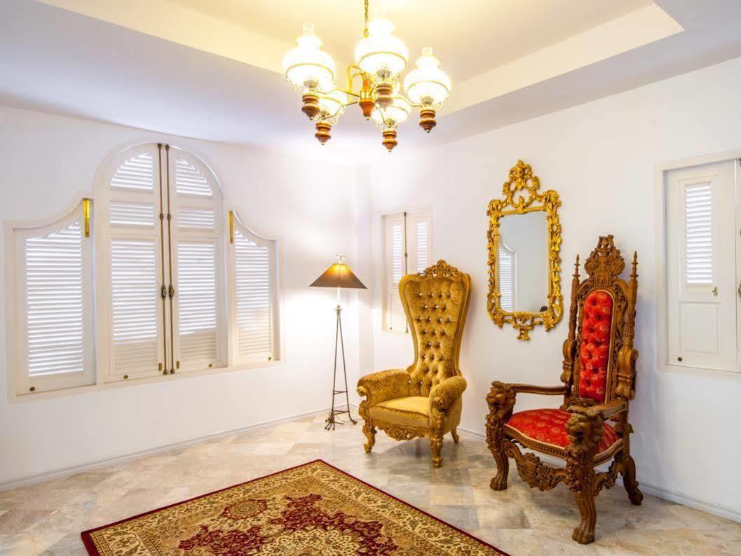 Dharasom' S Colonial House Hotel 3*