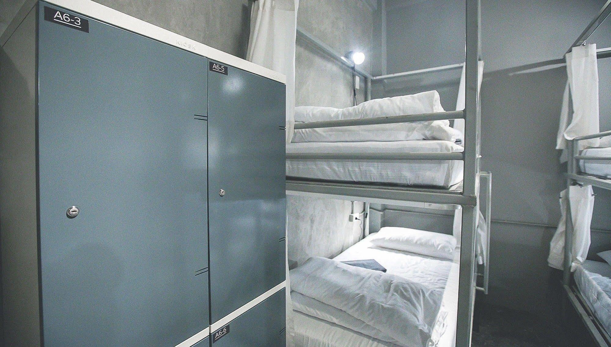2w Hostel *