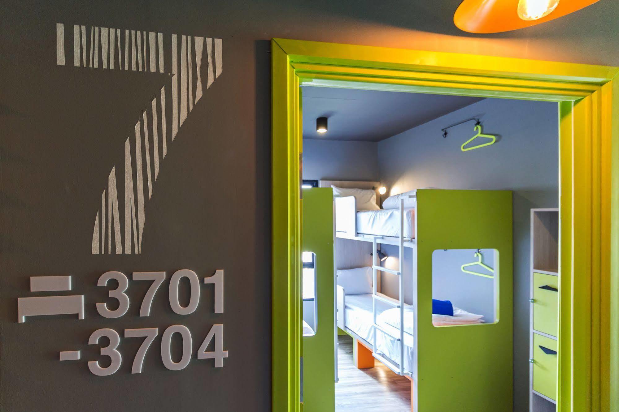 Isanook Hostel Bangkok