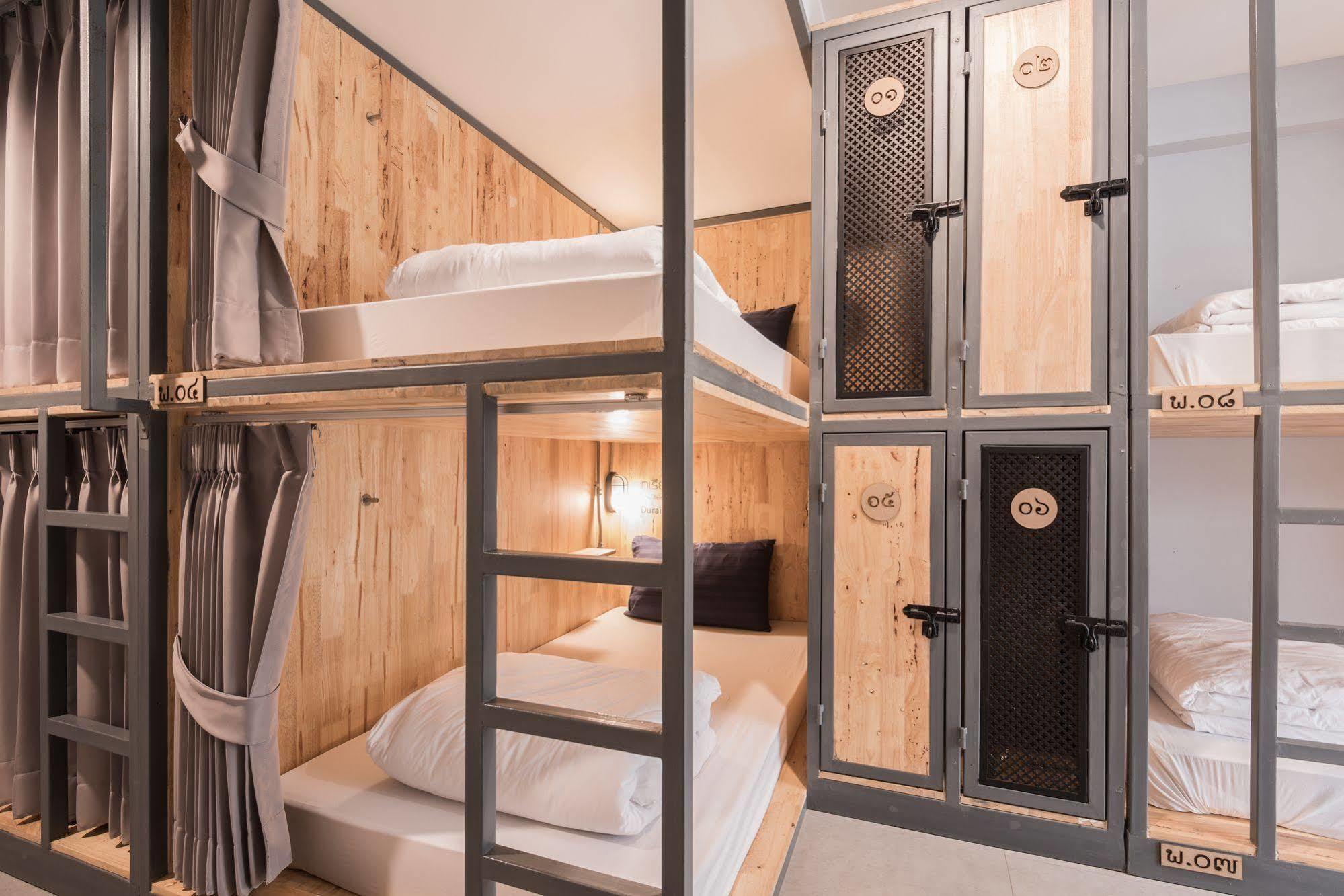 Hostel Plubpla
