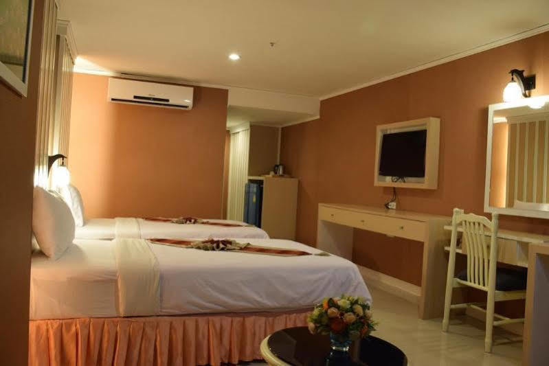 Hotel Bay Srinakarin 4*