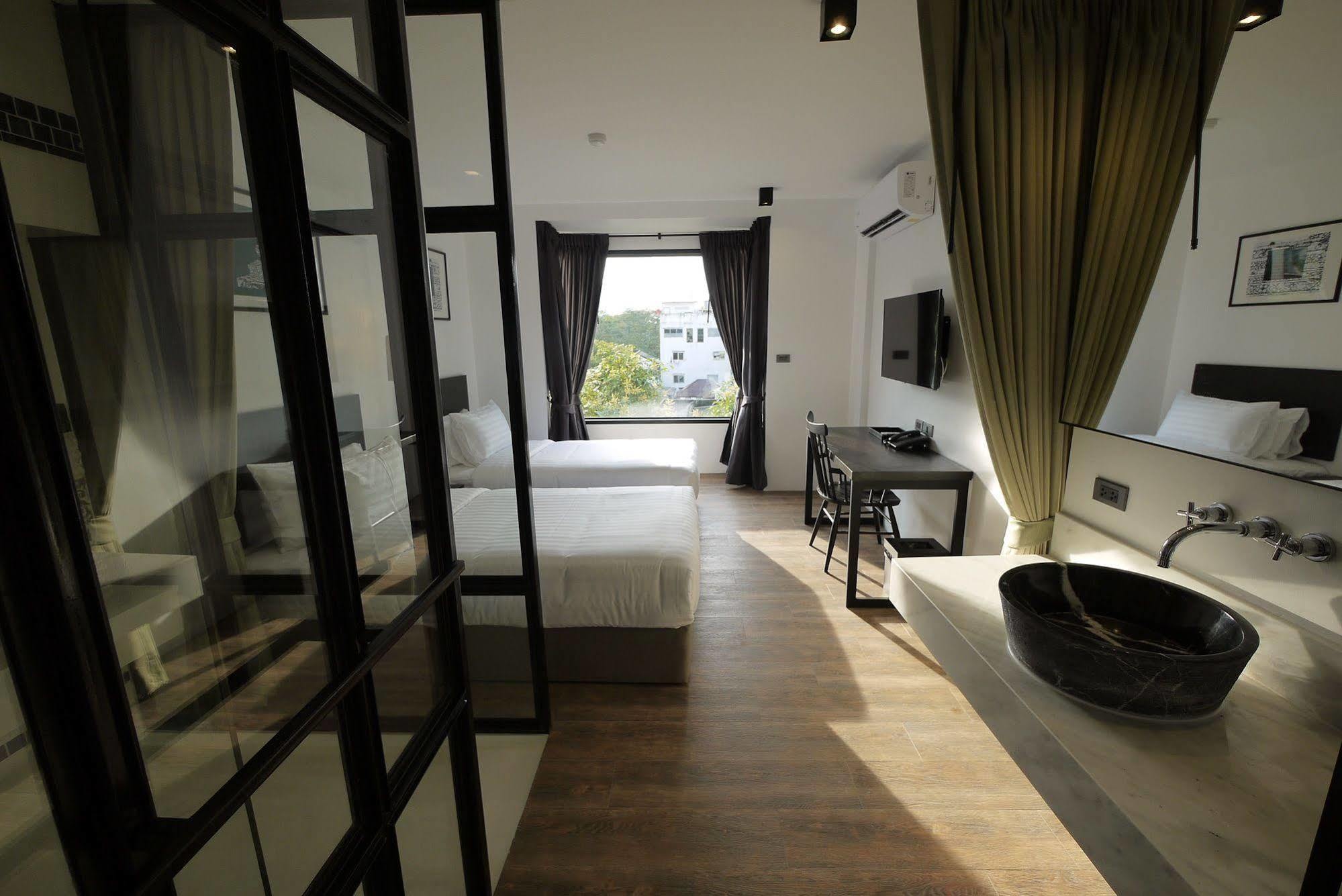 Oriental Heritage 3* Bangkok