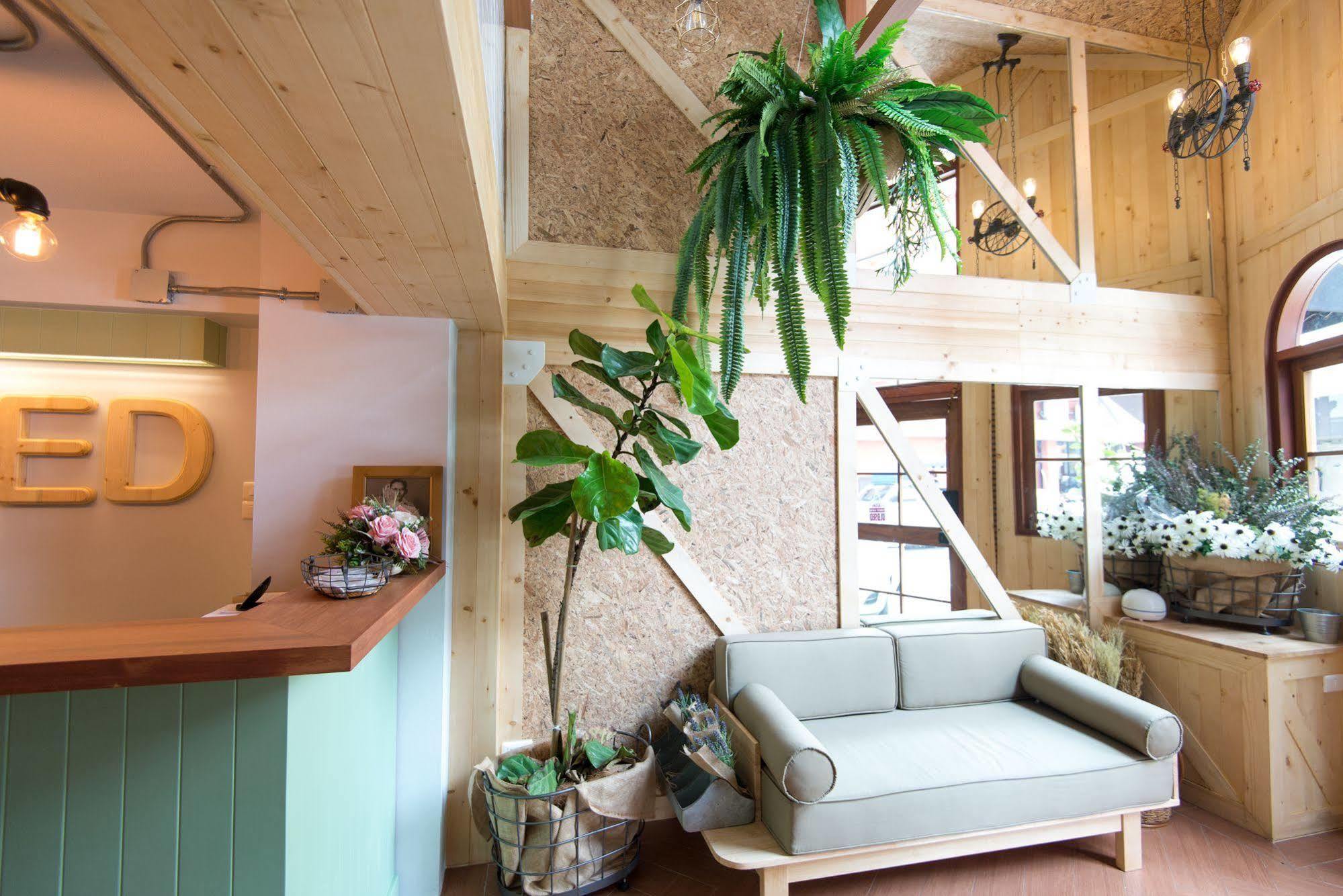 Barn & Bed Asrama Bangkok