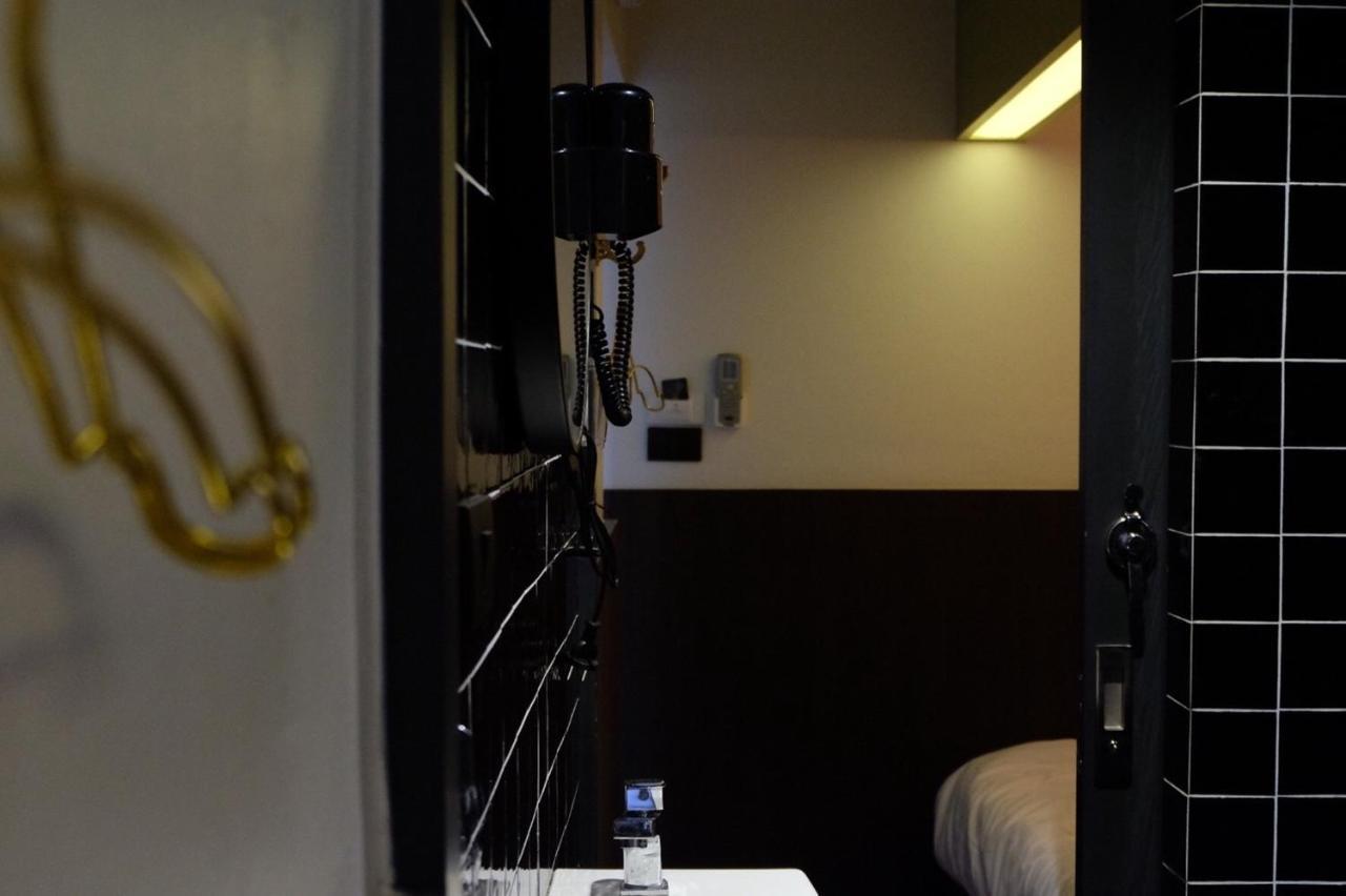 Four Sisters Hostel Bangkok