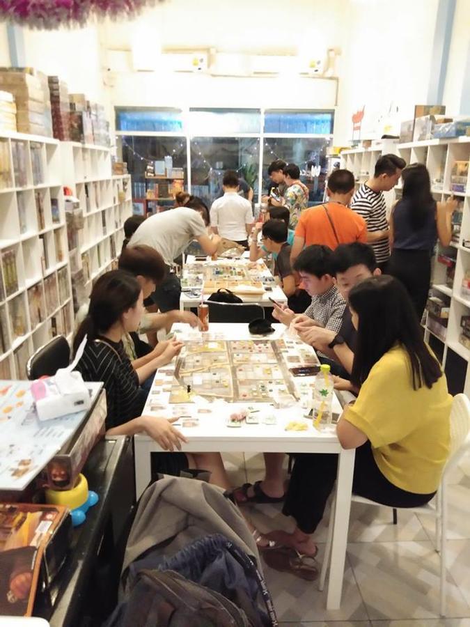 Board Game Hostel *