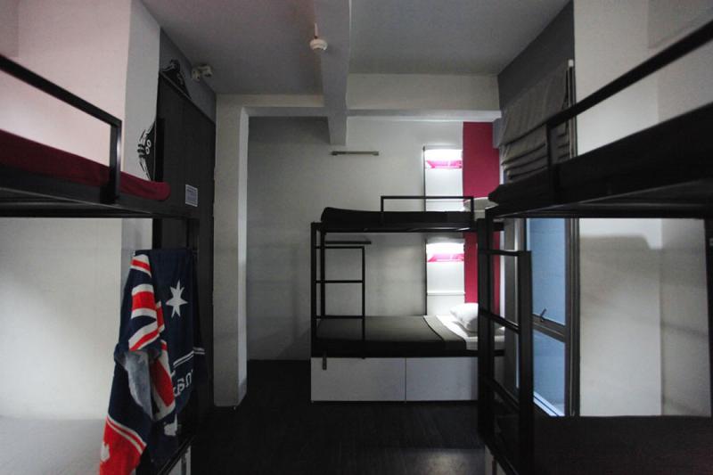 Cheqinn - Sukhumvit 4 Nana Plaza
