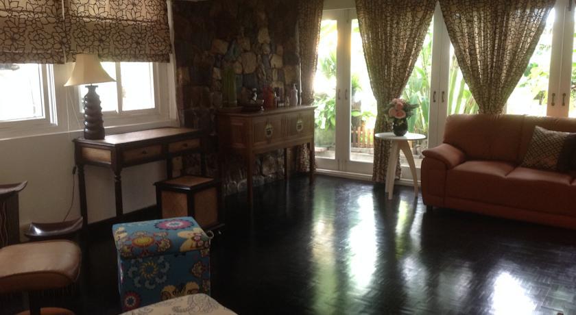 Kansiree Boutique House Bed & Breakfast 2*