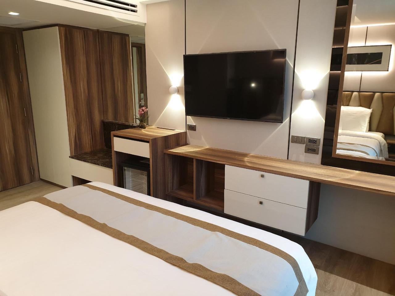 Syama Nana Bangkok
