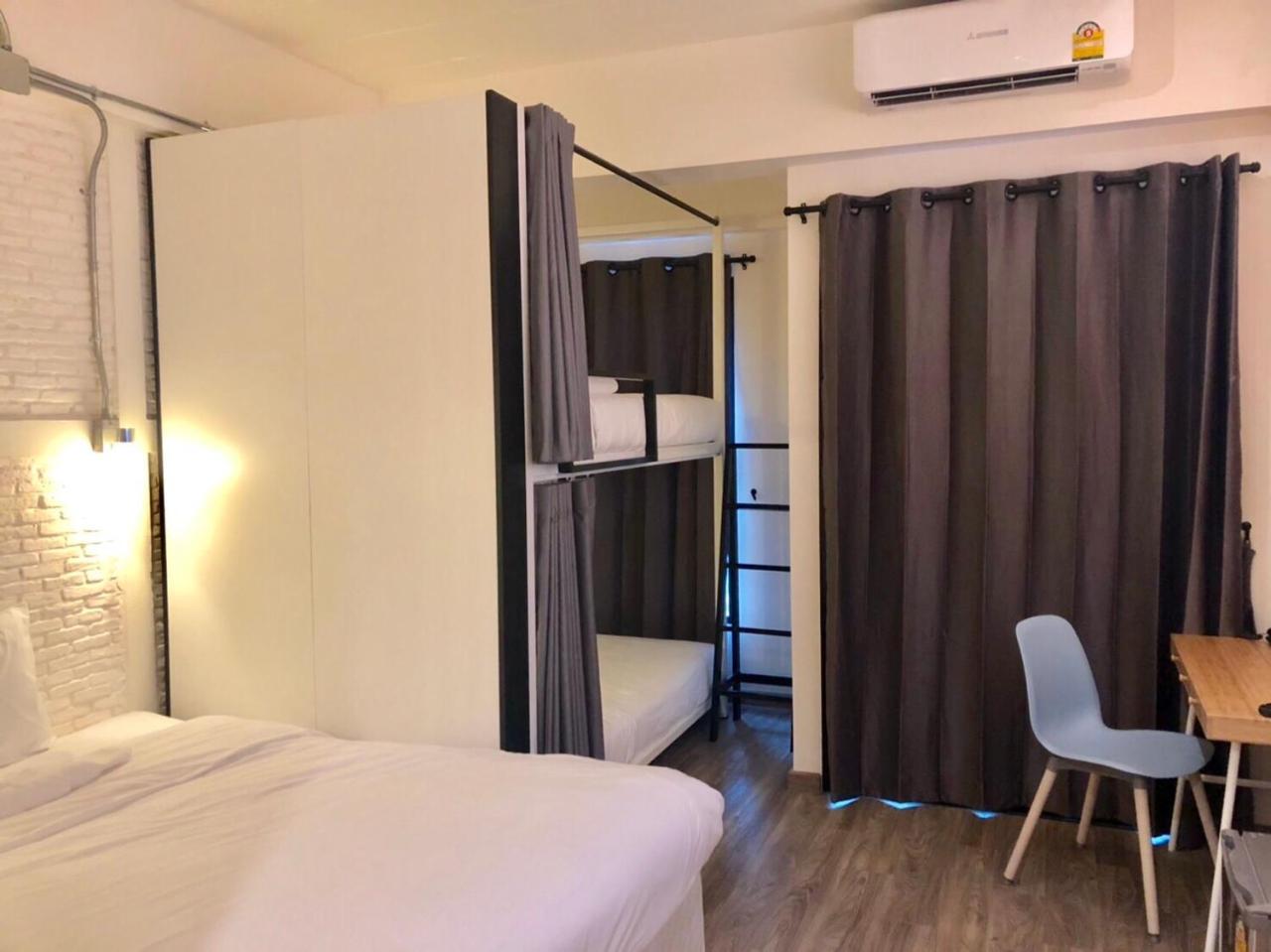 Oasis Hotel Bangkok