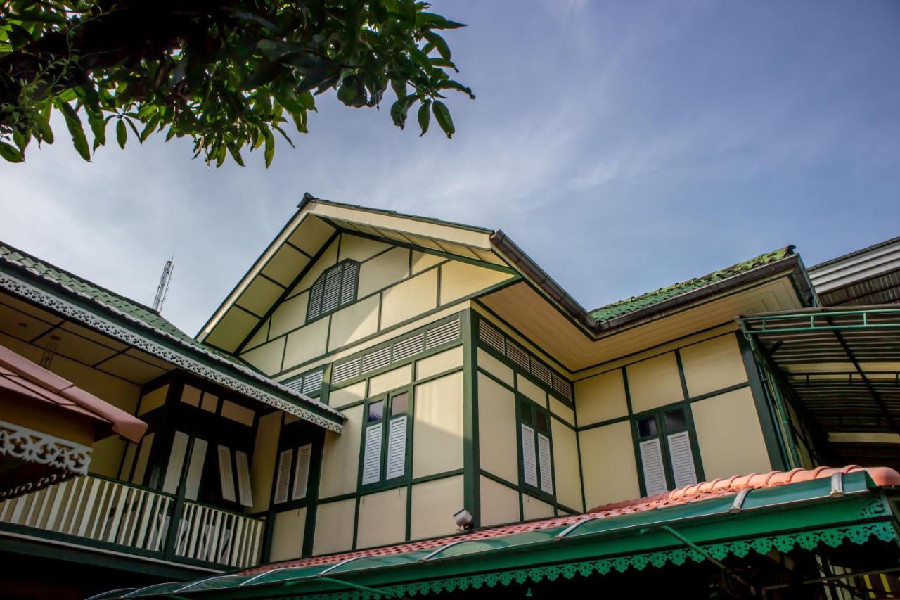 Samsen Sam Place Homestay