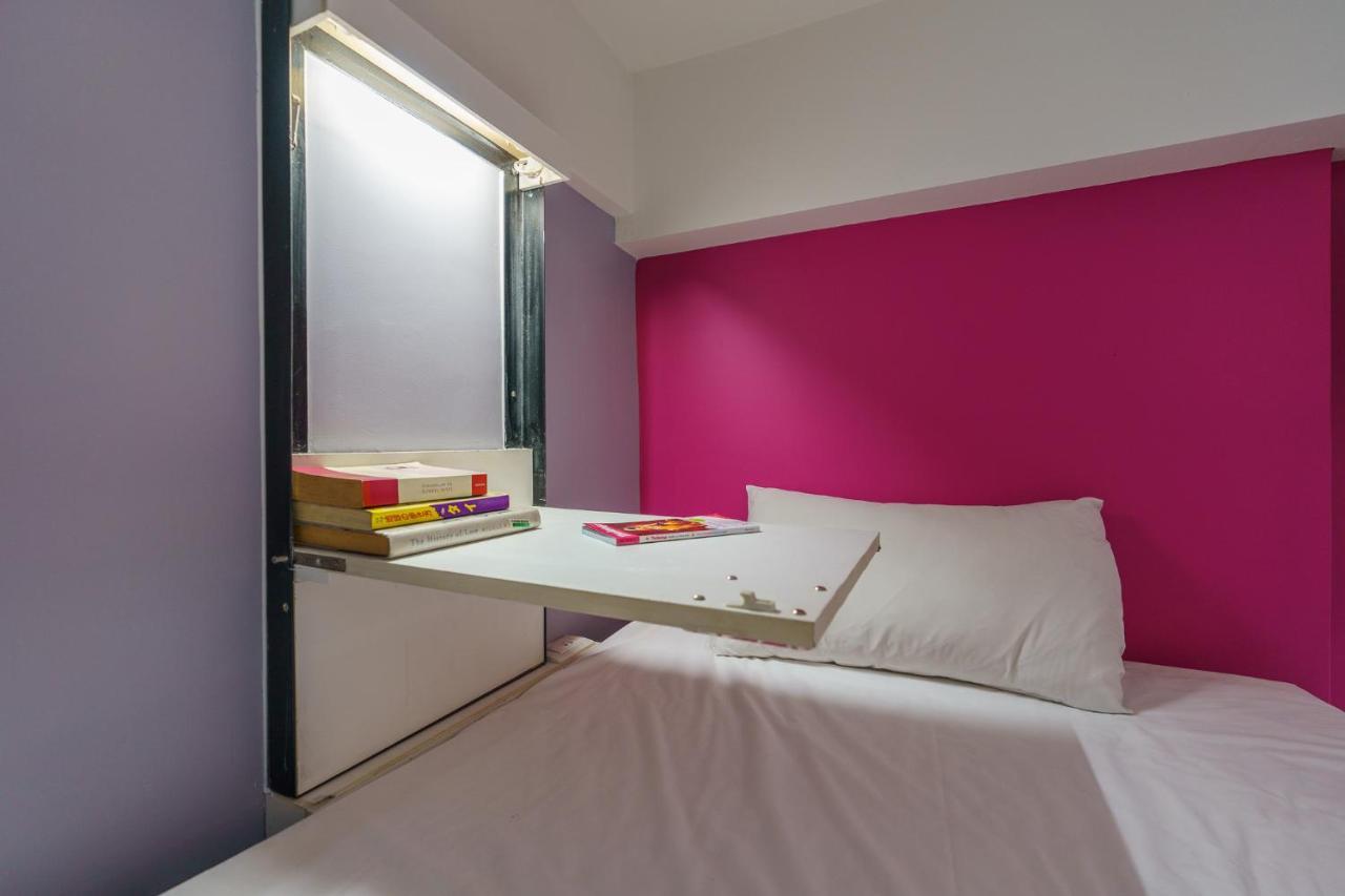 Hostel Cheqinn - Sukhumvit 4 Nana Plaza Bangkok