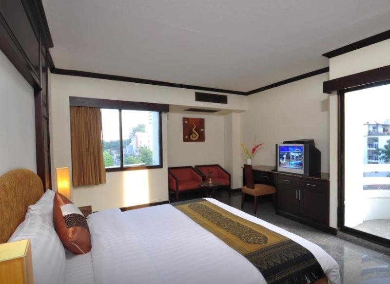 Hotel The Euro Grande Bangkok