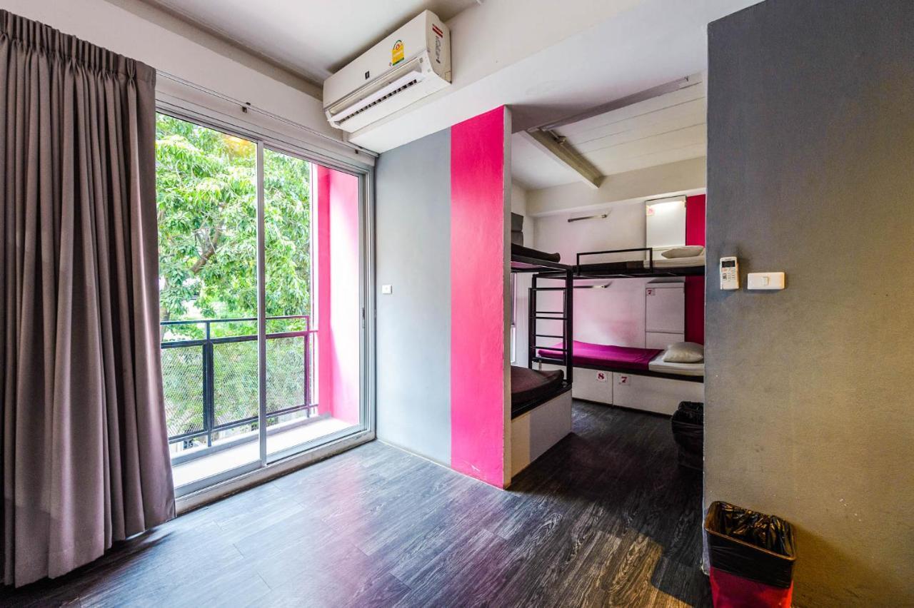 Asrama Cheqinn - Sukhumvit 4 Nana Plaza *