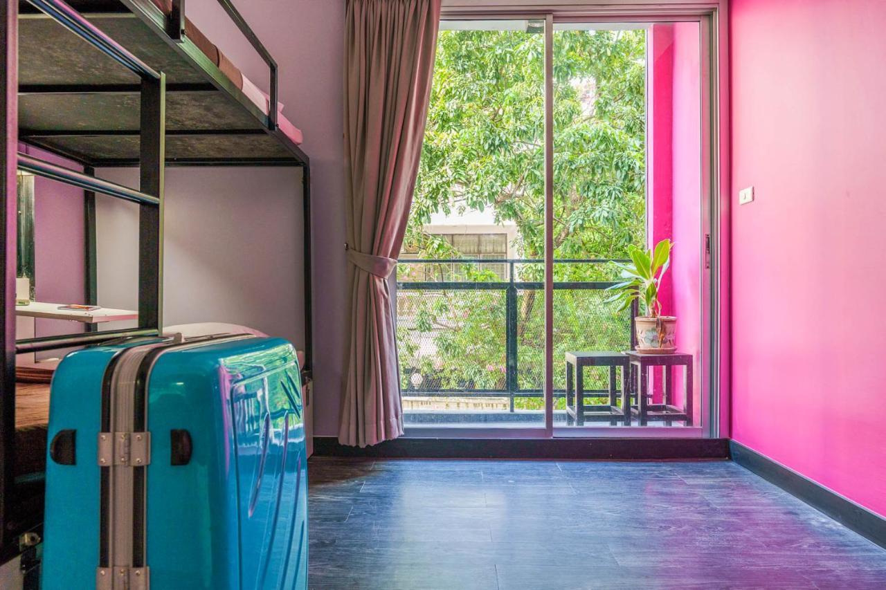 Cheqinn - Sukhumvit 4 Nana Plaza Hostel