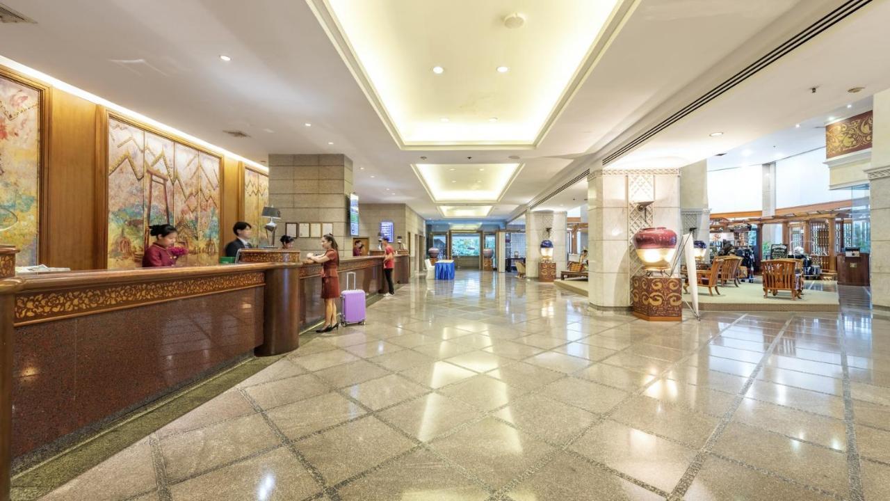 Ramada By Wyndham Chaophya Park Hotel