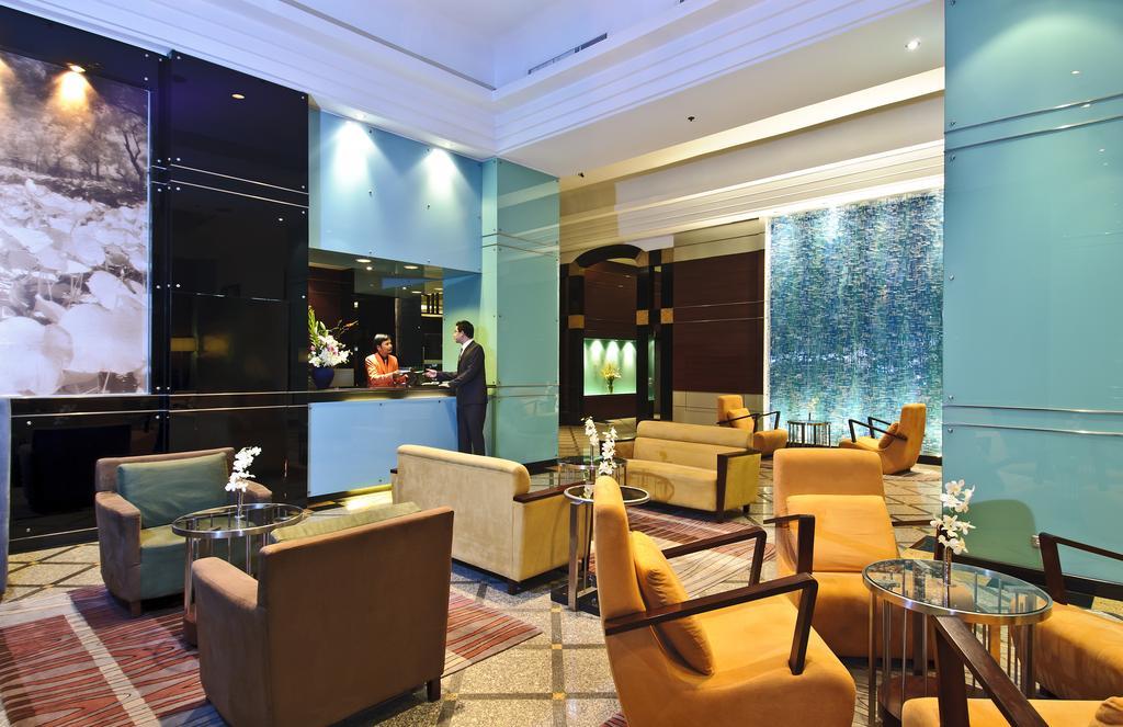 Radisson Chateau De Hotel
