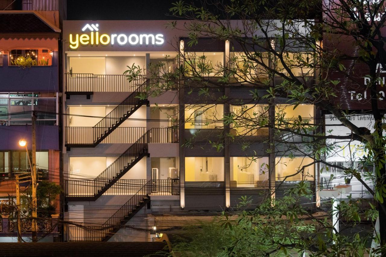 Yello Victory Monument Hotel