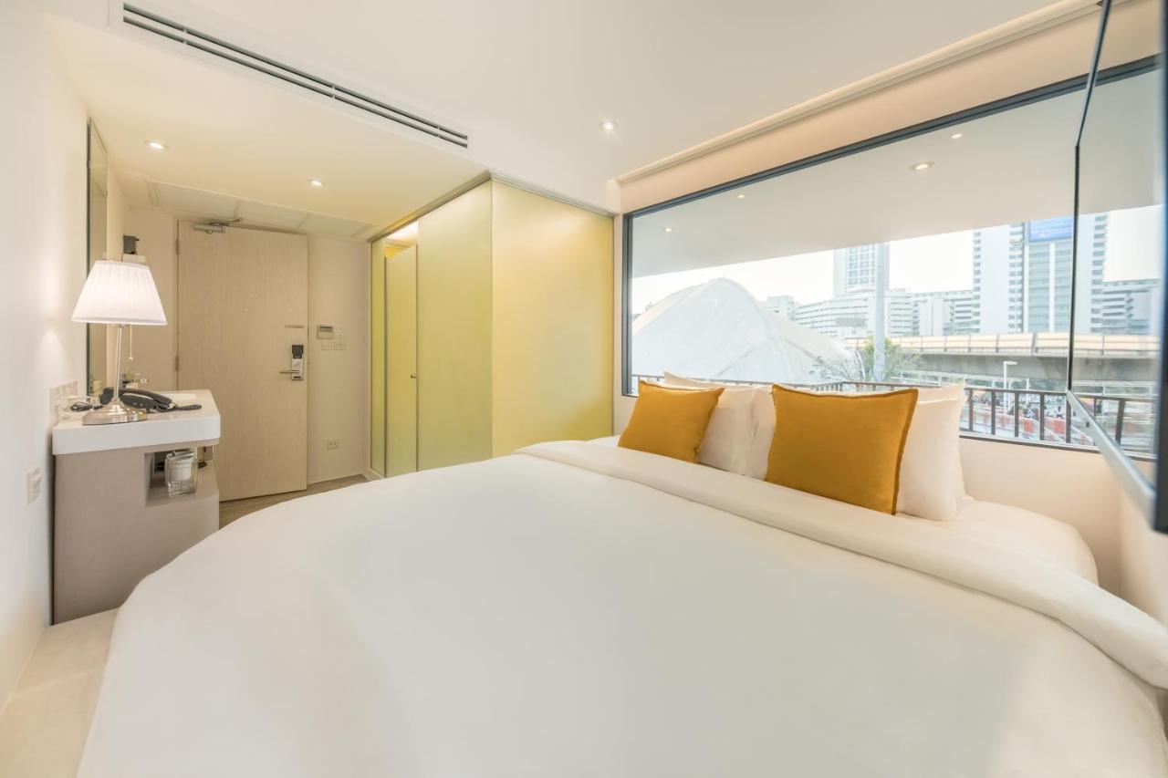 Yello Victory Monument Hotel 3*