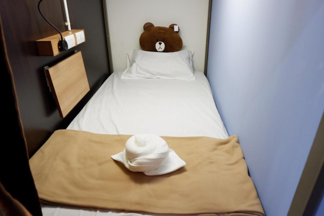 Hostel Sleep Cafe @Hidee 24/7 *