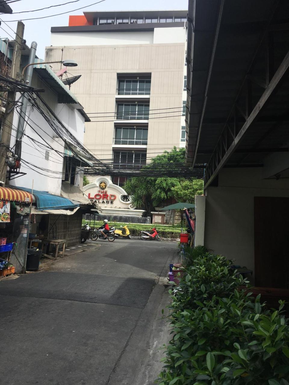 Hostel The Baan Nathong