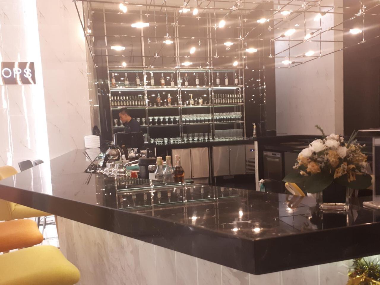 Hotel The Quarter Ari By Uhg 4*
