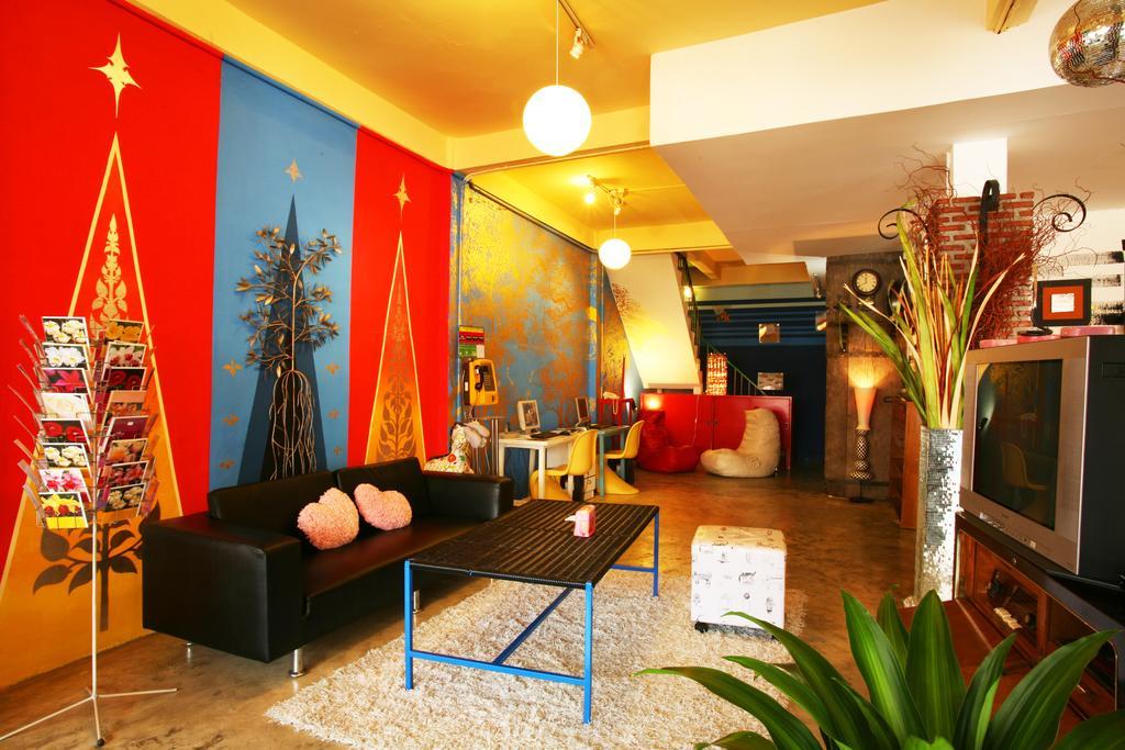Mystic Place Hostel *