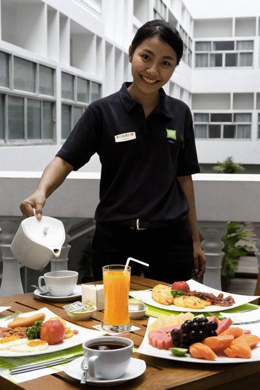 The Embassy Sathorn 3*