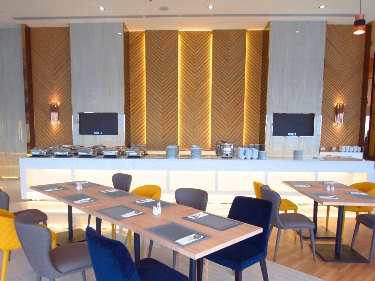 Hotel The Quarter Ari By Uhg