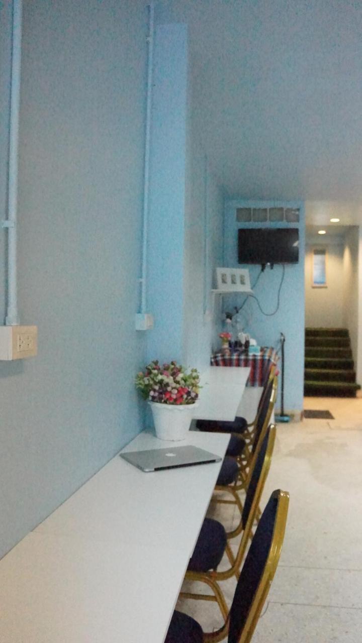 Hostel Blue House *