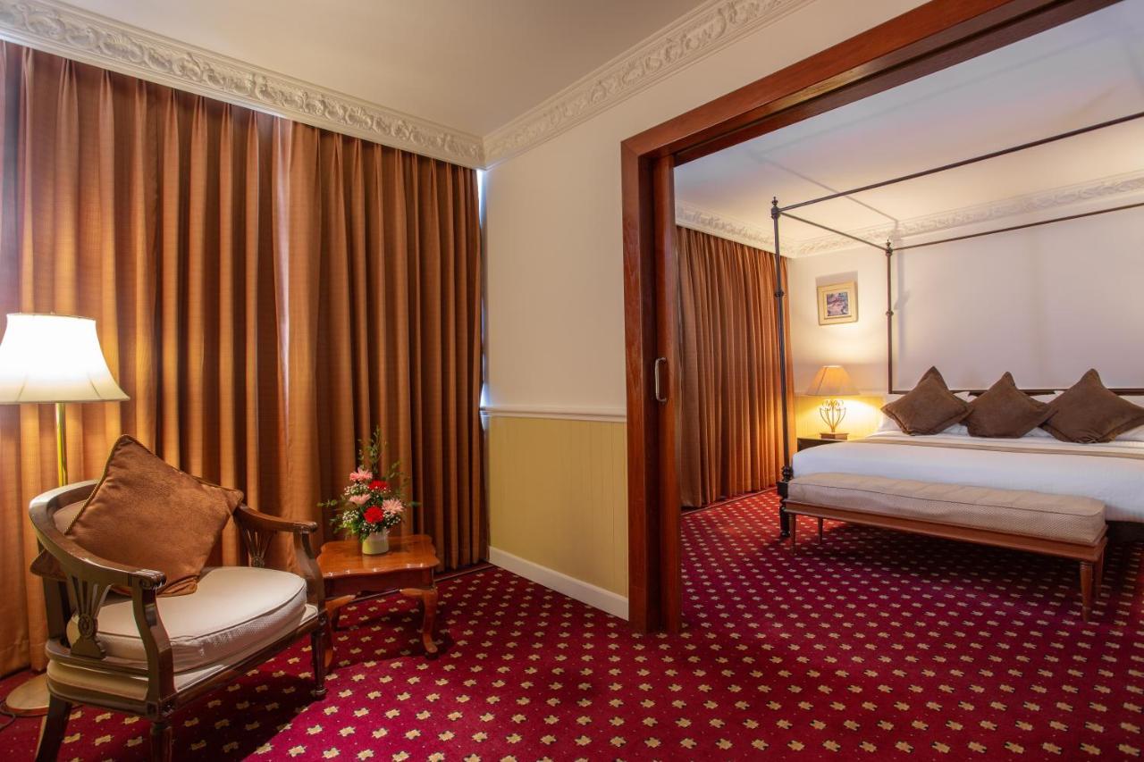The Tawana Hotel 4*